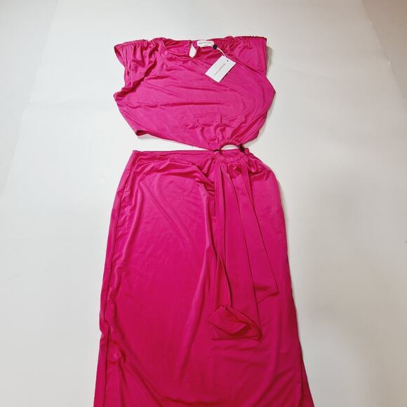 Lovers and Friends Encore Dress in Deep Pink Small - Picture 4 of 16